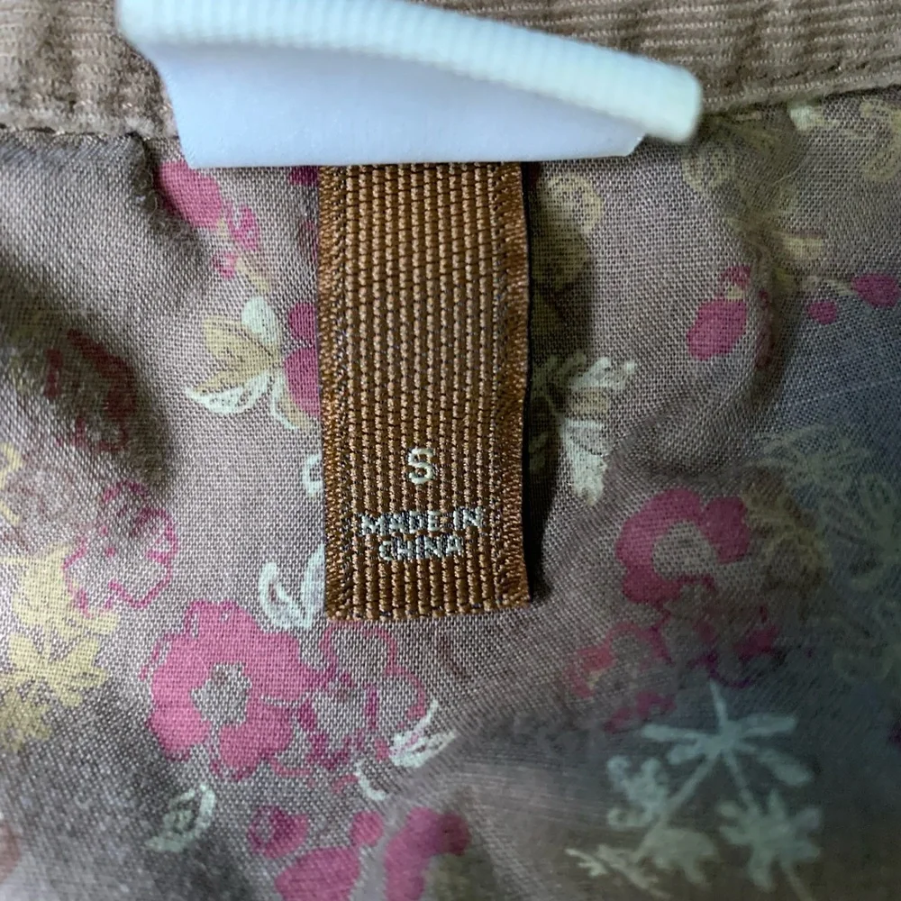 Sonoma Woman’s Brown Corduroy Button Down Shirt- Size S - Picture 8 of 10